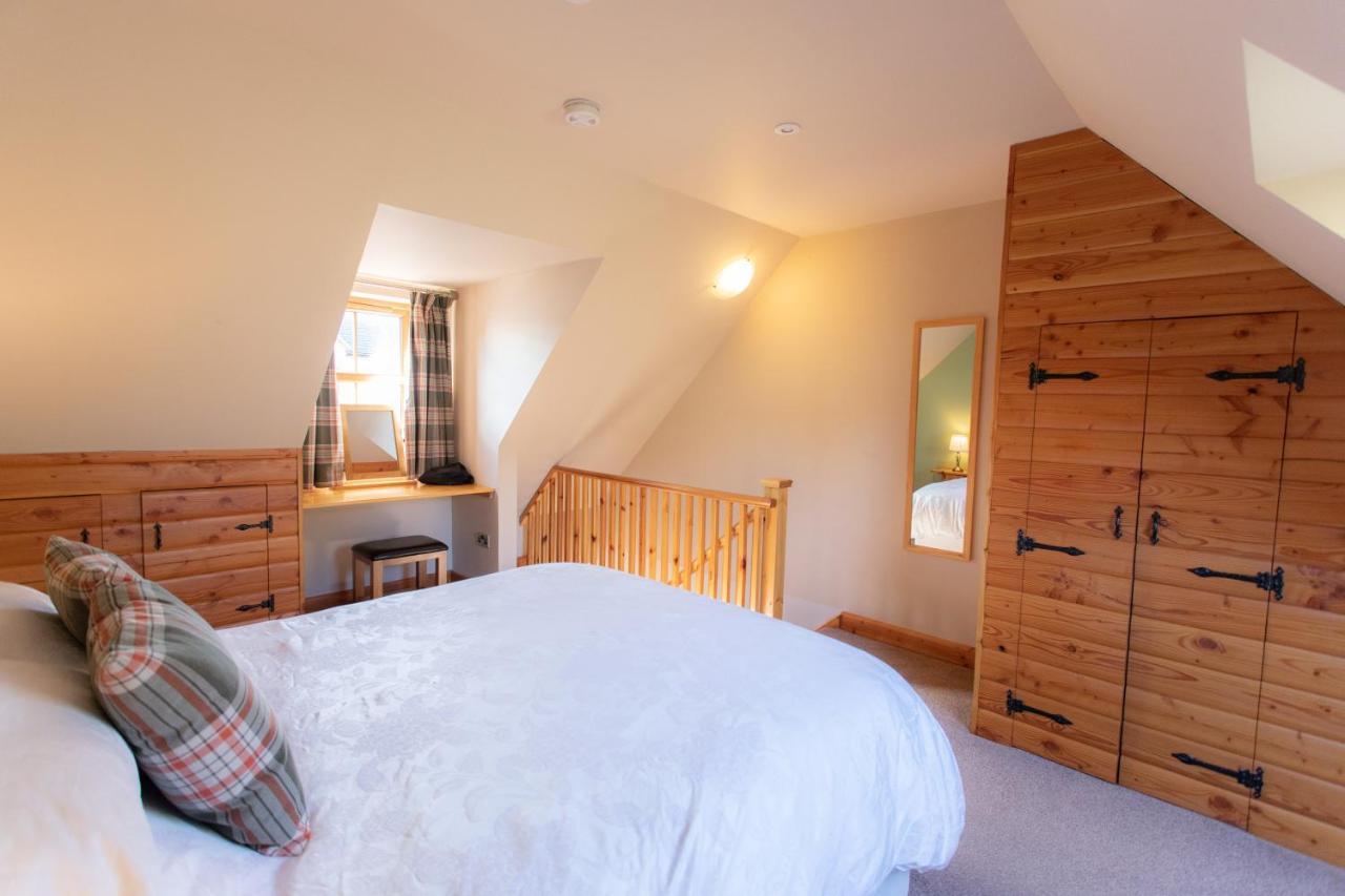 مبيت وإفطار Greshornish Redwood House الغرفة الصورة